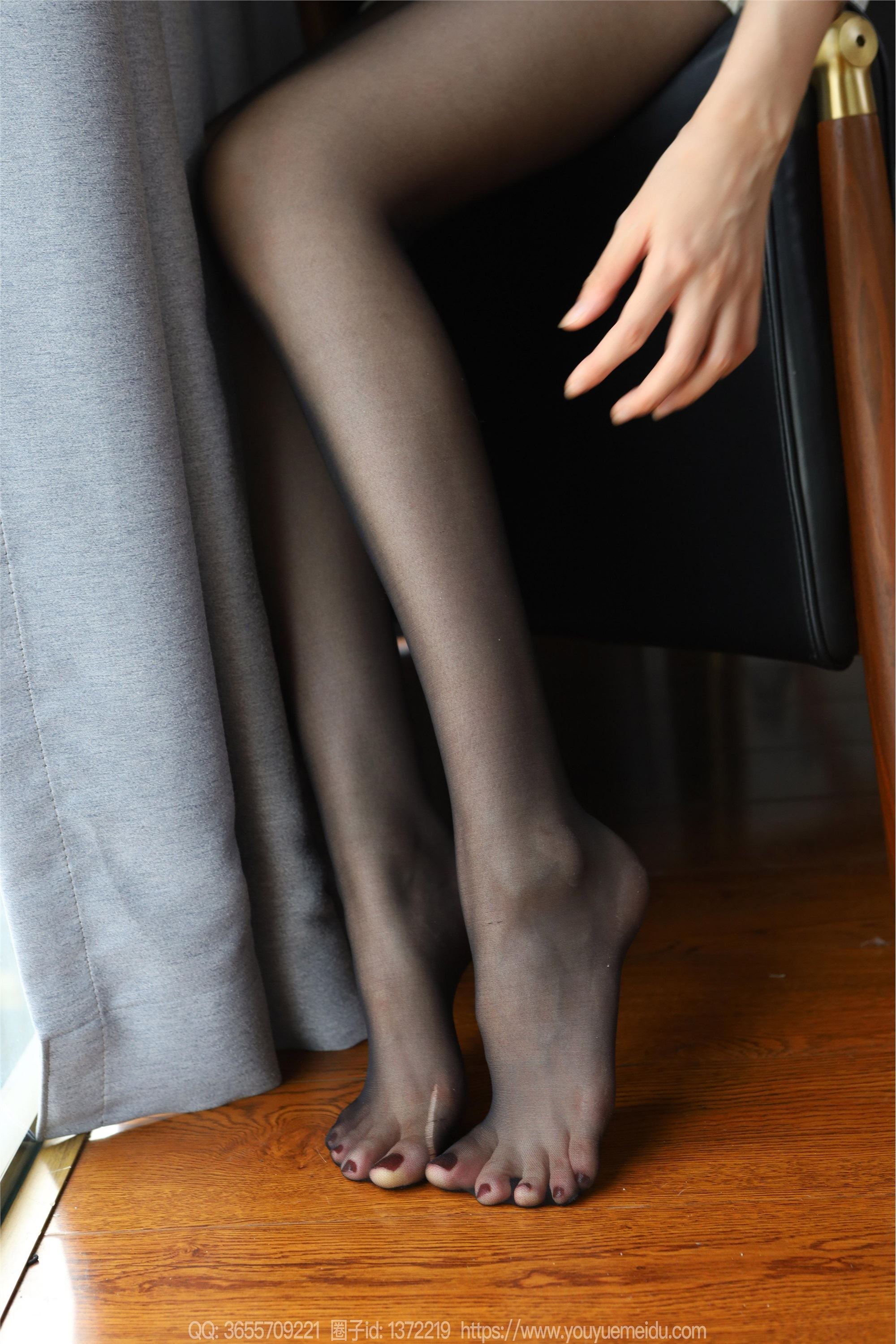 IESS异思趣向  2024.06.11 丝享家 1765 团团《黑丝大波浪》